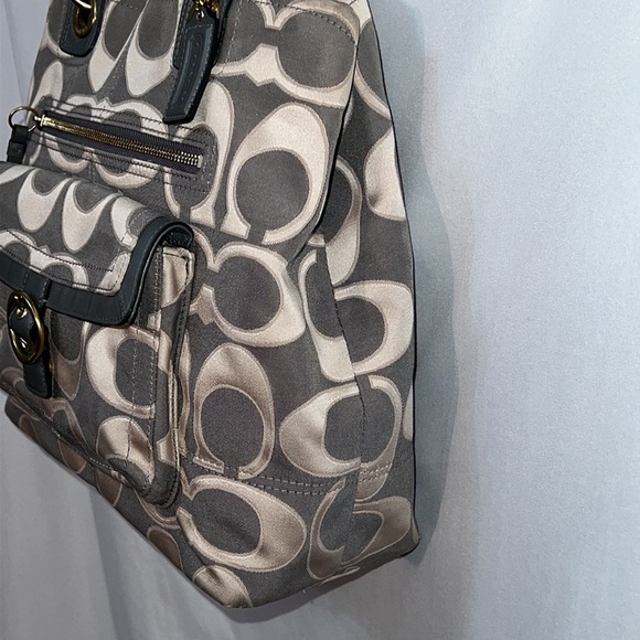 Vintage Coach Penelope Stylish Classic Gray Silver Monogram Signature Purse - Picture 3 of 13